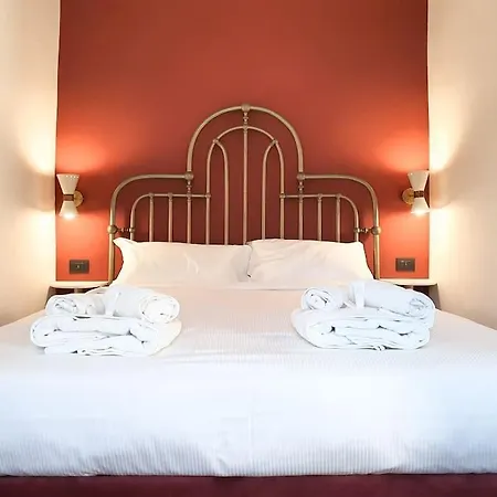 Boutique Penthouse With Terrace, Spanish Steps *